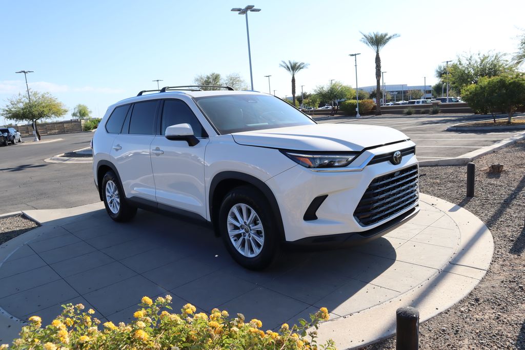 2024 Toyota Grand Highlander XLE 3