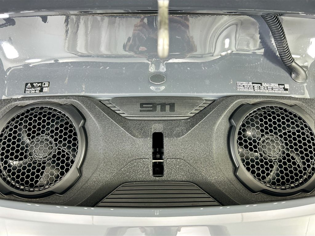 Thumbnail: 2026 Porsche 911 - 27