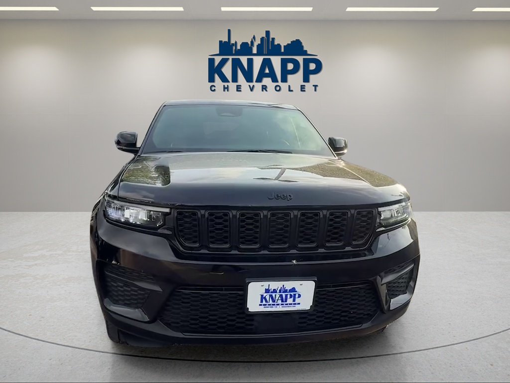 Diamond Black Crystal Pearlcoat 2023 Jeep Grand Cherokee Altitude RWD SUV / Crossover 4X2 8-Speed Automatic