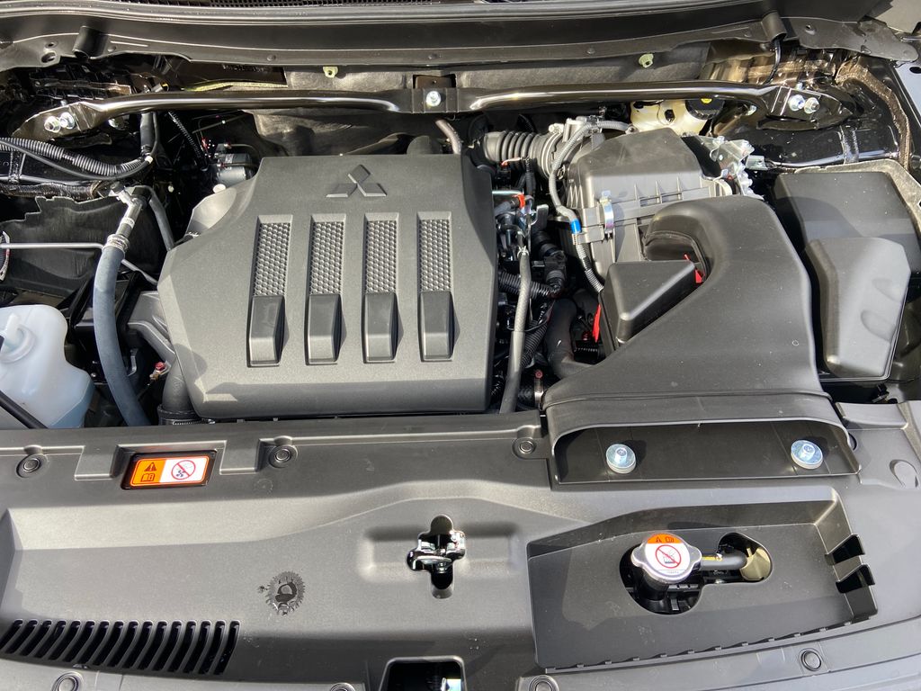 2026 Mitsubishi Eclipse Cross SE - 9
