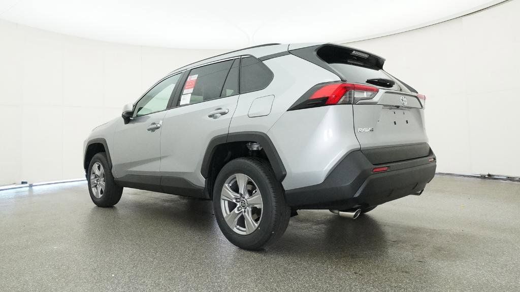 Thumbnail: 2025 Toyota RAV4 - 32