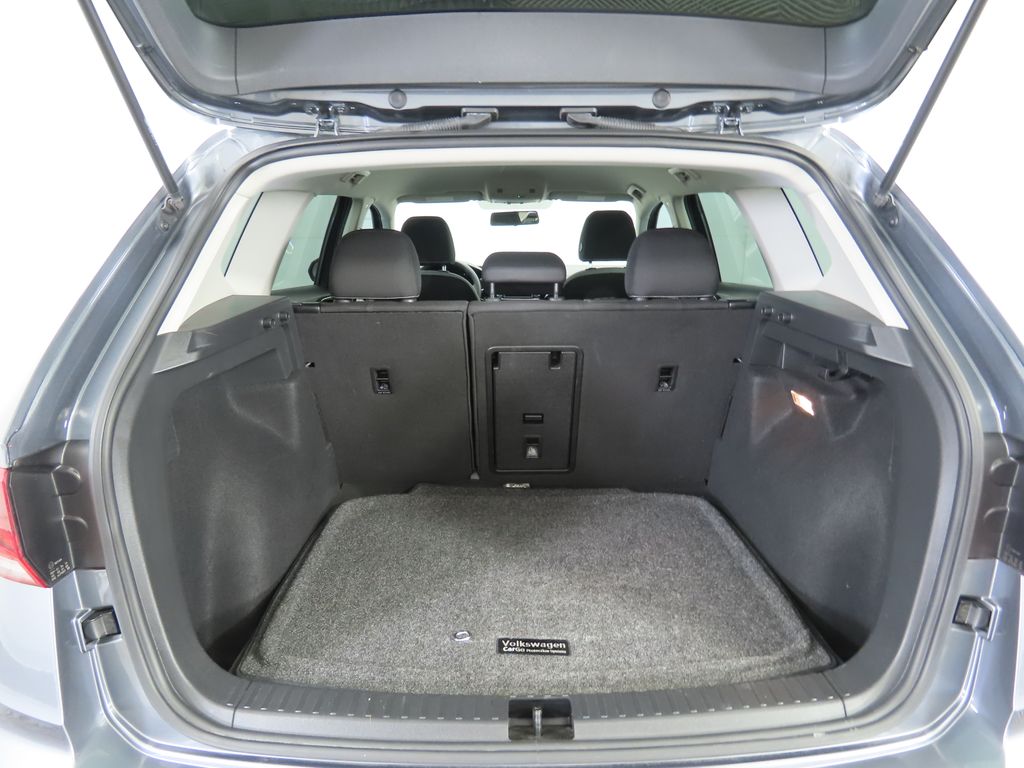 2022 Volkswagen Taos S 29