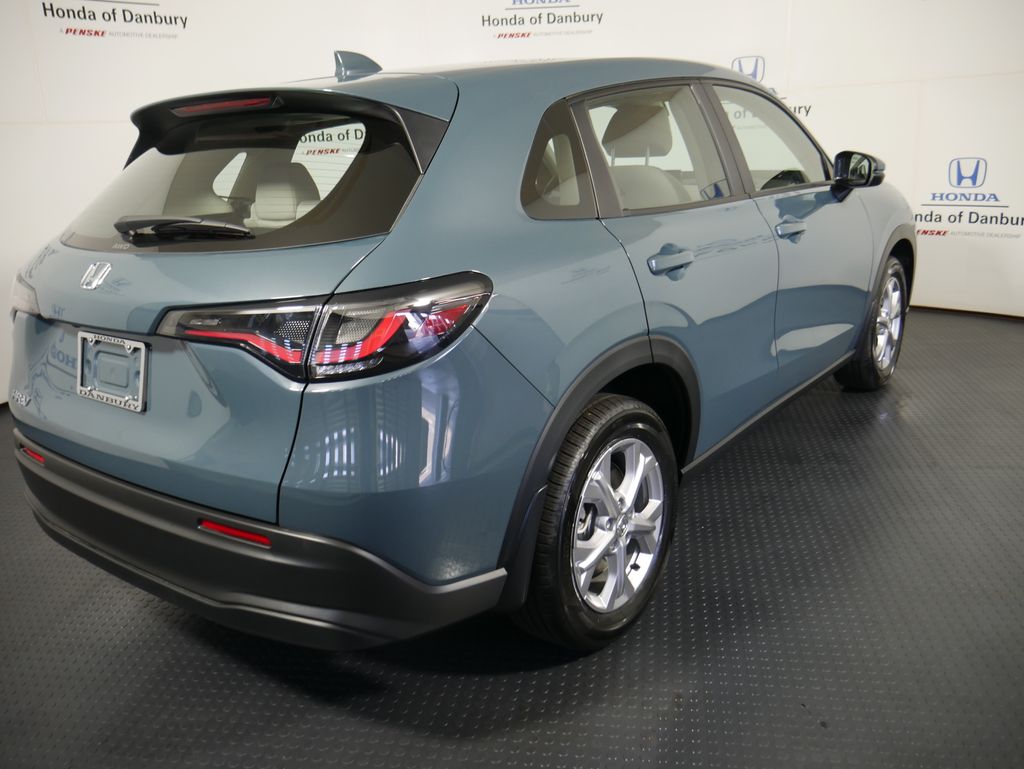 2025 Honda HR-V LX 4