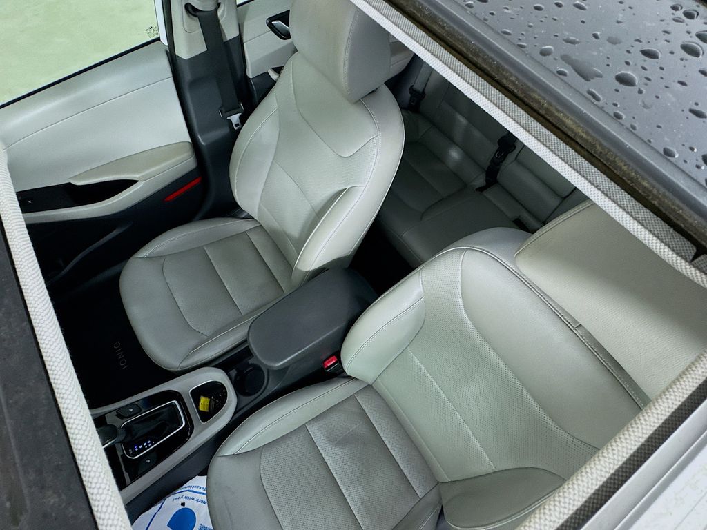 Used Car 2019 Hyundai Ioniq Hybrid  Limited For Sale Under $20,000 In Austin, Texas