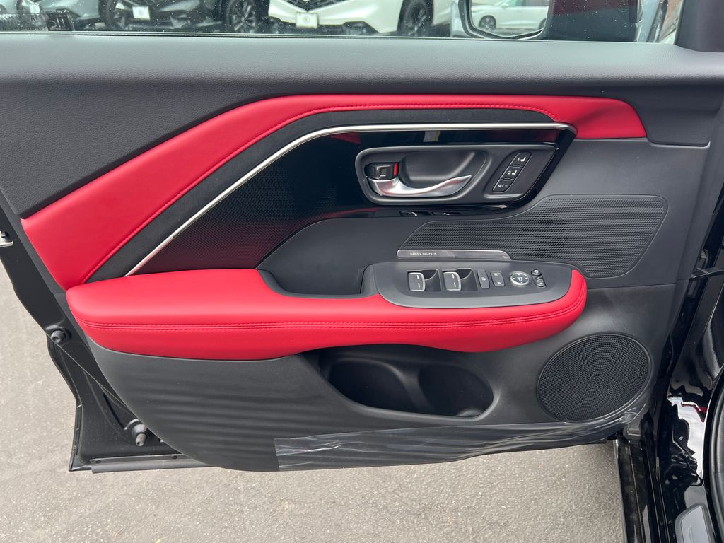 Thumbnail: 2025 Acura ADX - 11