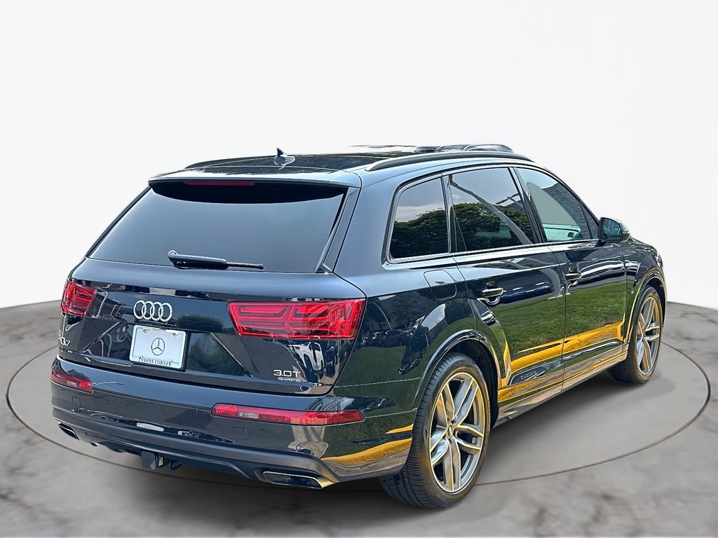 Thumbnail: 2017 Audi Q7 - 4