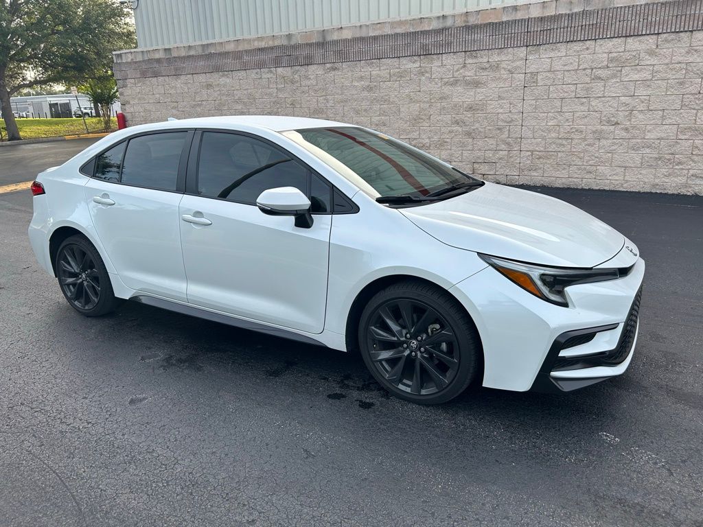 2023 Toyota Corolla SE 6