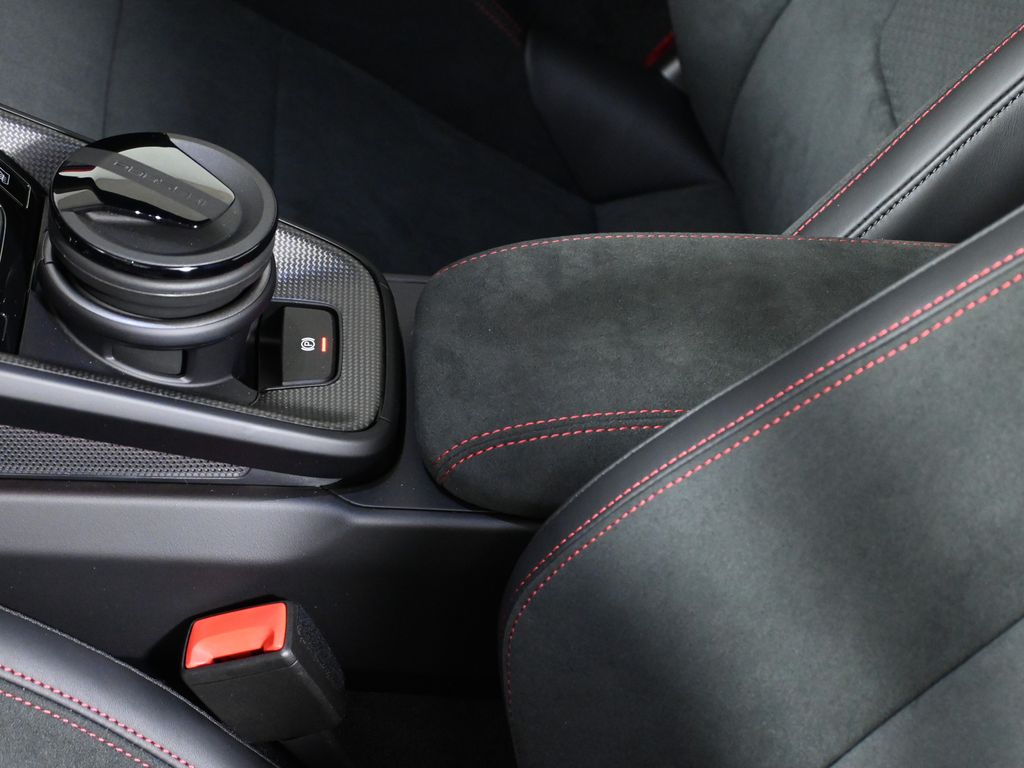 Thumbnail: 2026 Porsche 911 - 27