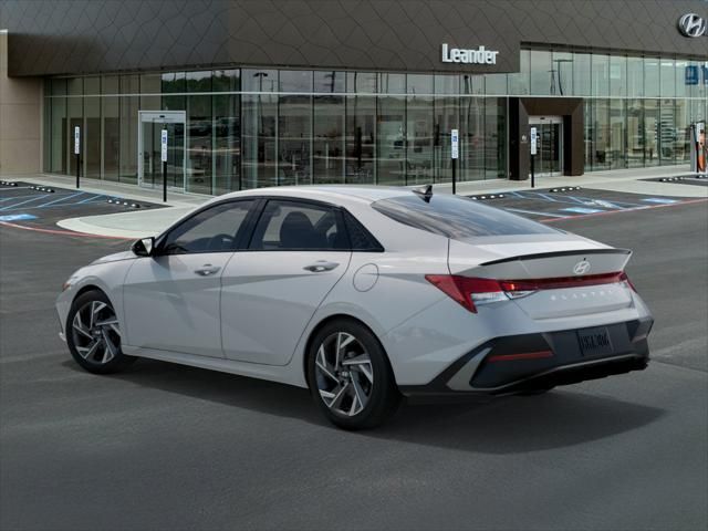 2025 Hyundai Elantra Sport 5