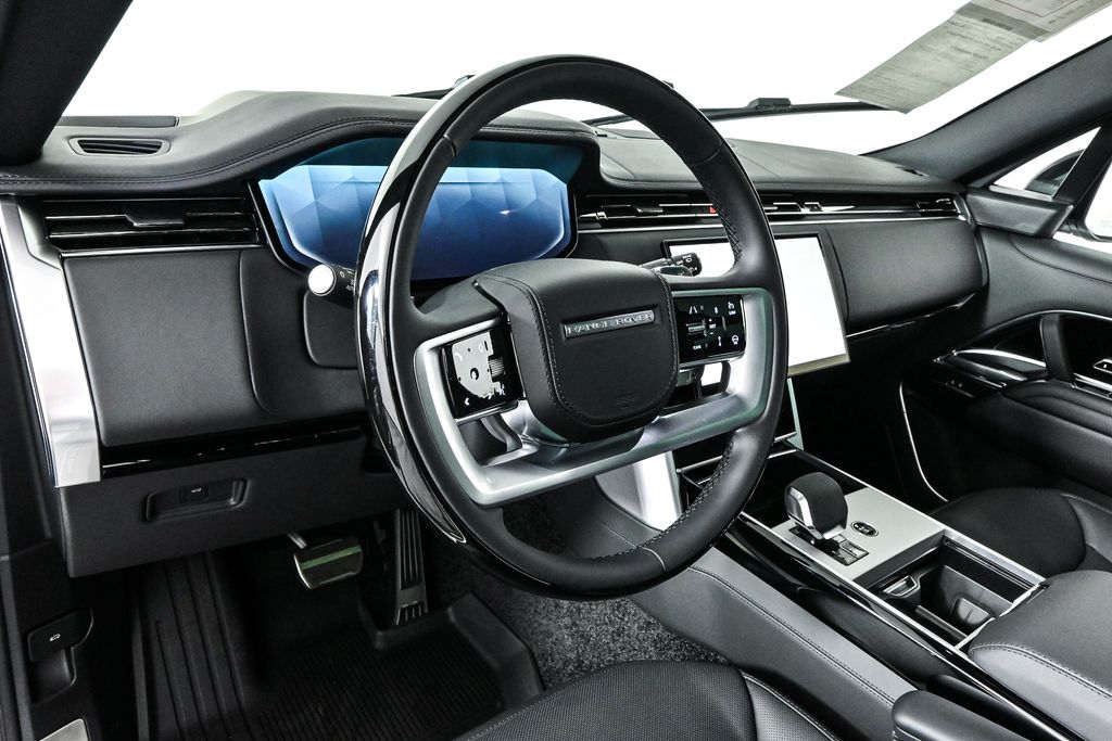 2024 Land Rover Range Rover SE 9