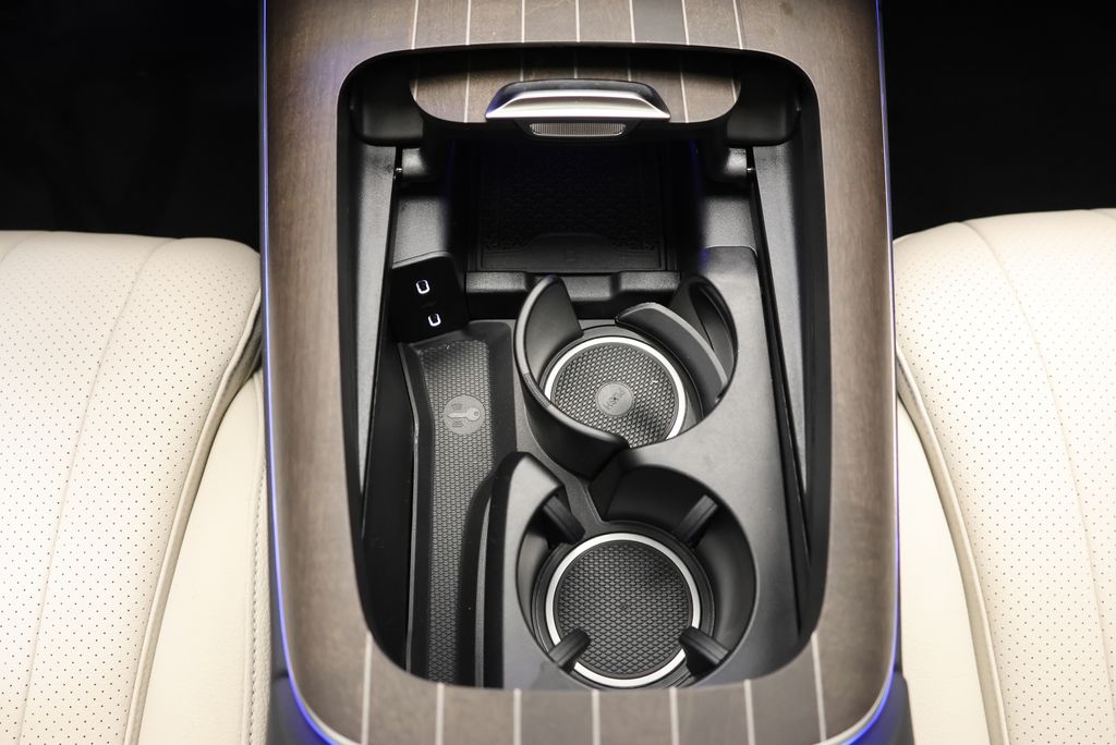 Thumbnail: 2027 Mercedes-Benz E-Class - 30