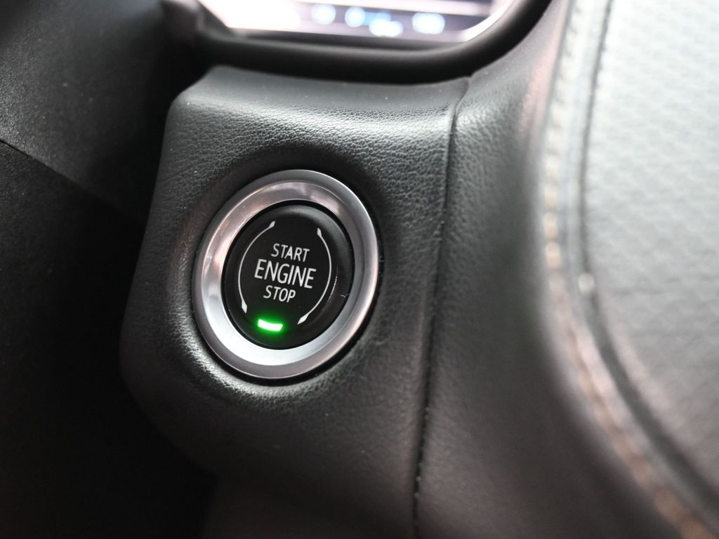 Used 2022 Onyx Black GMC AT4 image 41