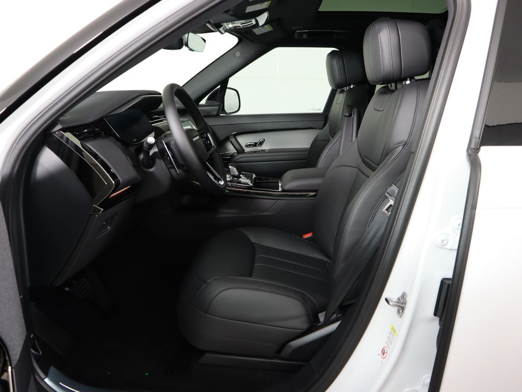 Thumbnail: 2026 Land Rover Range Rover Sport - 20