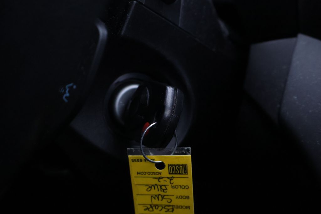 Thumbnail: 2013 Ford Escape - 26