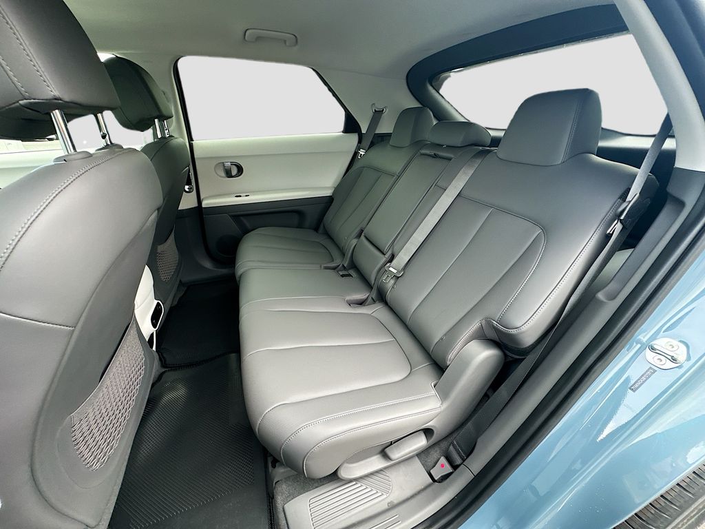 2025 Hyundai Ioniq 5 SEL 17