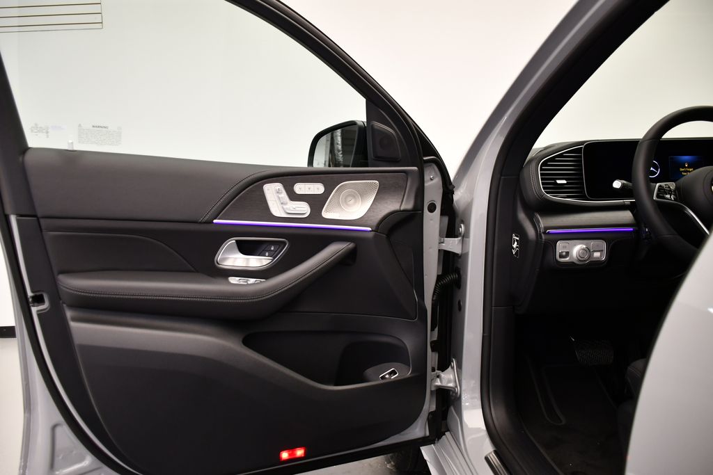 Thumbnail: 2026 Mercedes-Benz GLE - 32