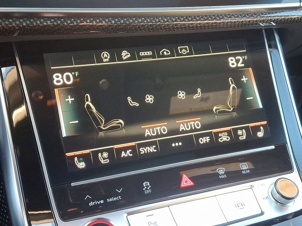 Thumbnail: 2023 Audi SQ8 - 17