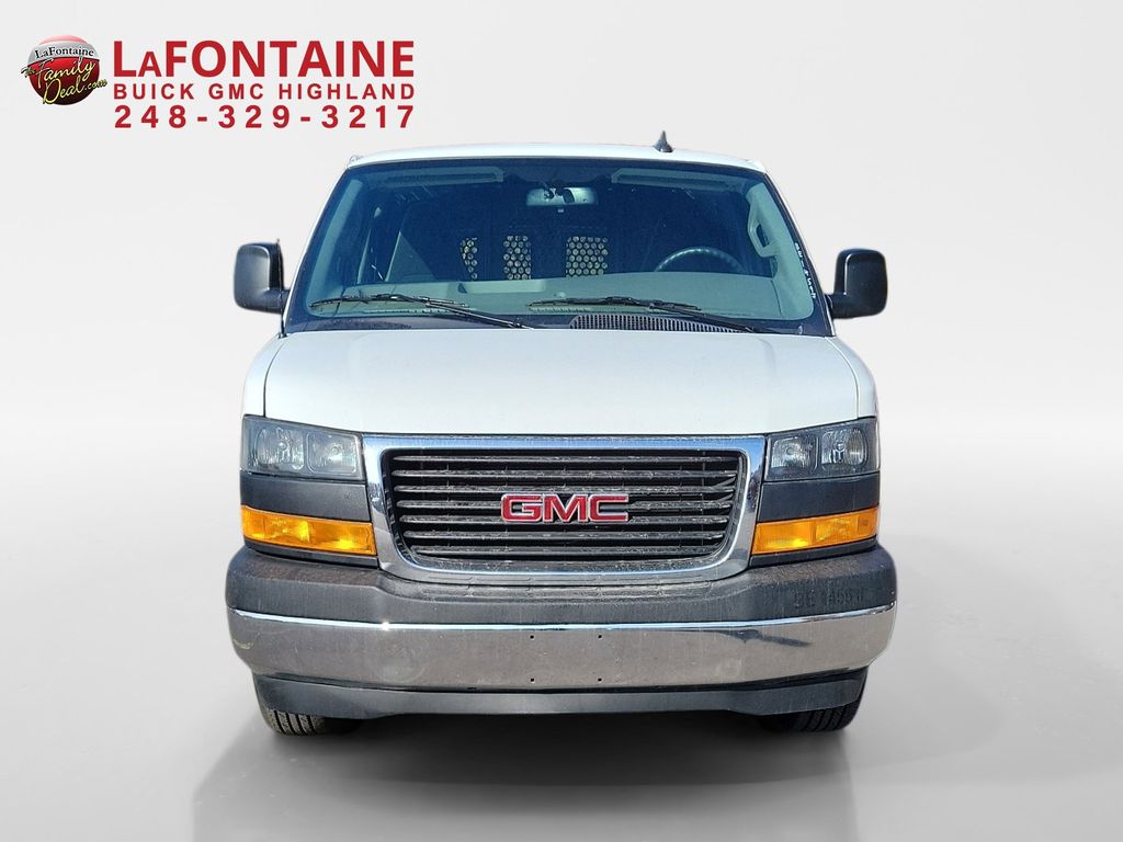 2022 GMC Savana 2500 Work Van 2