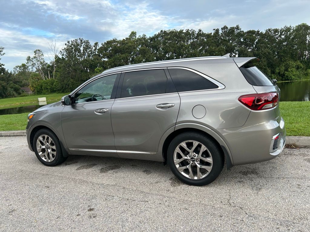 Thumbnail: 2019 Kia Sorento - 3