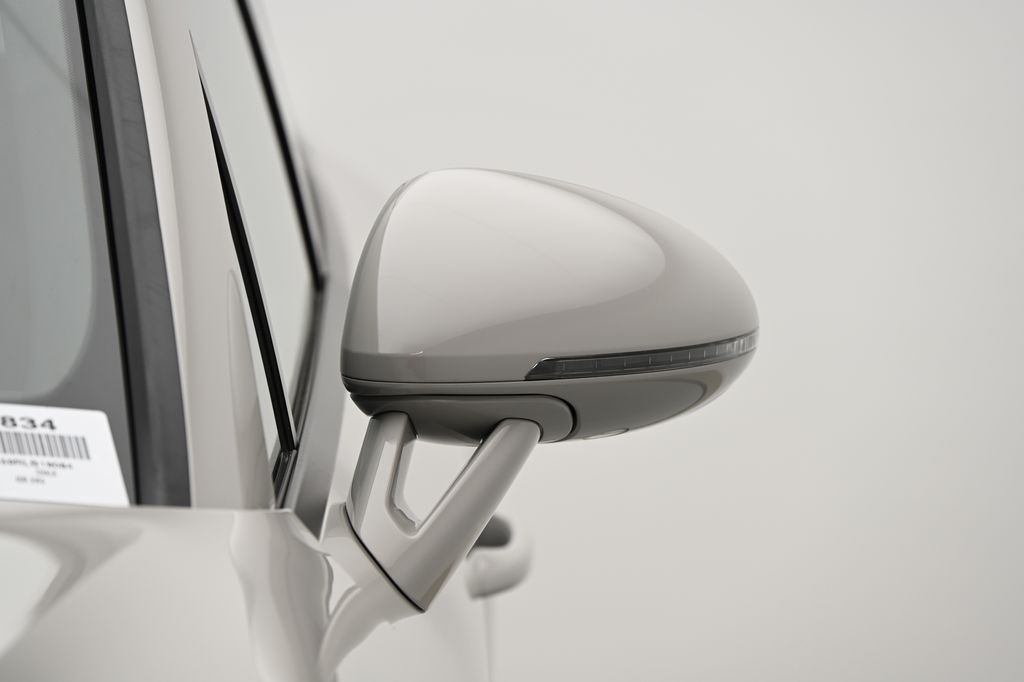 2024 Porsche Macan  12