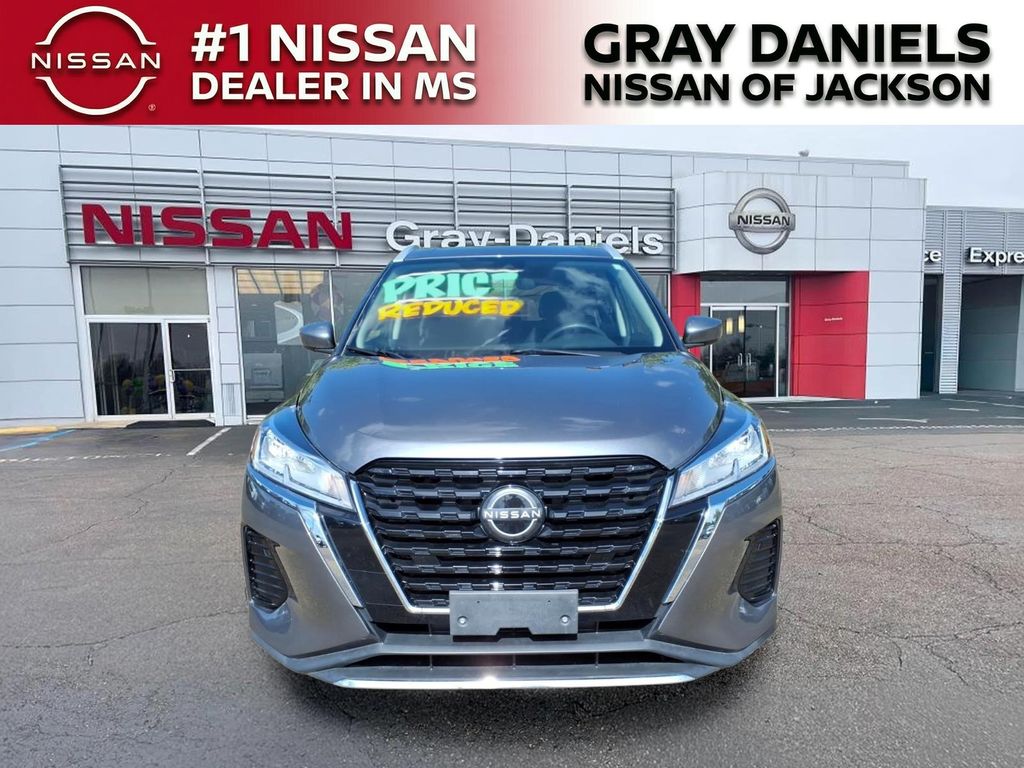 Used 2022 Nissan Kicks SUV