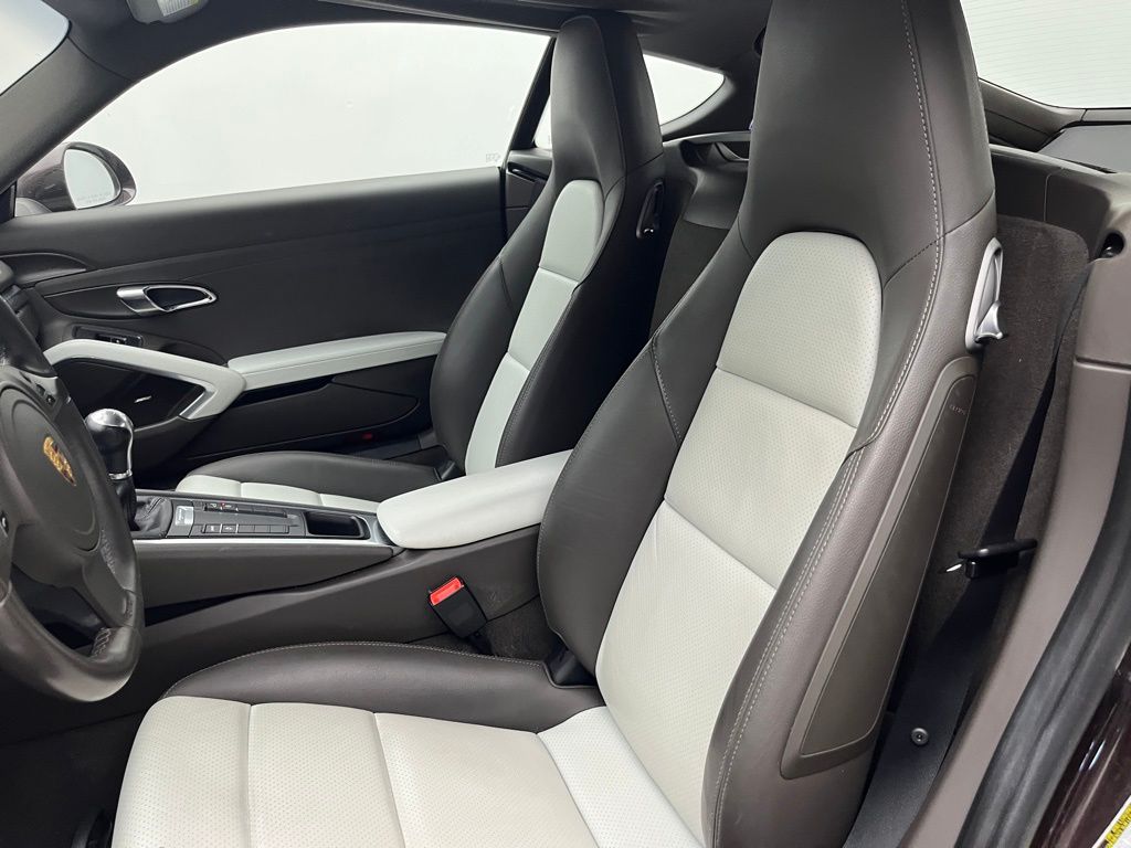 Thumbnail: 2016 Porsche Cayman - 7