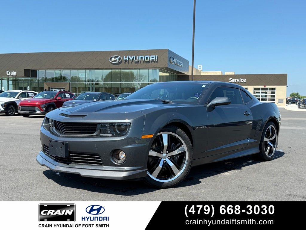 Cyber Gray Metallic 2010 Chevrolet Camaro Coupe Rear-Wheel Drive 6-Speed Automatic