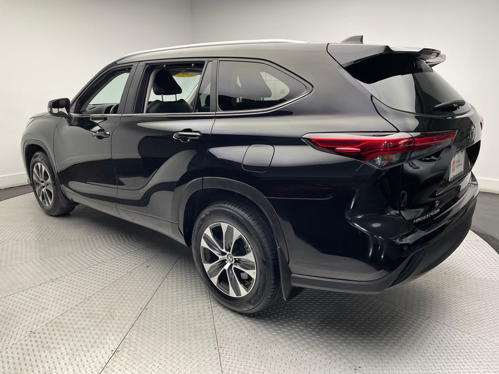 2023 Toyota Highlander XLE 7