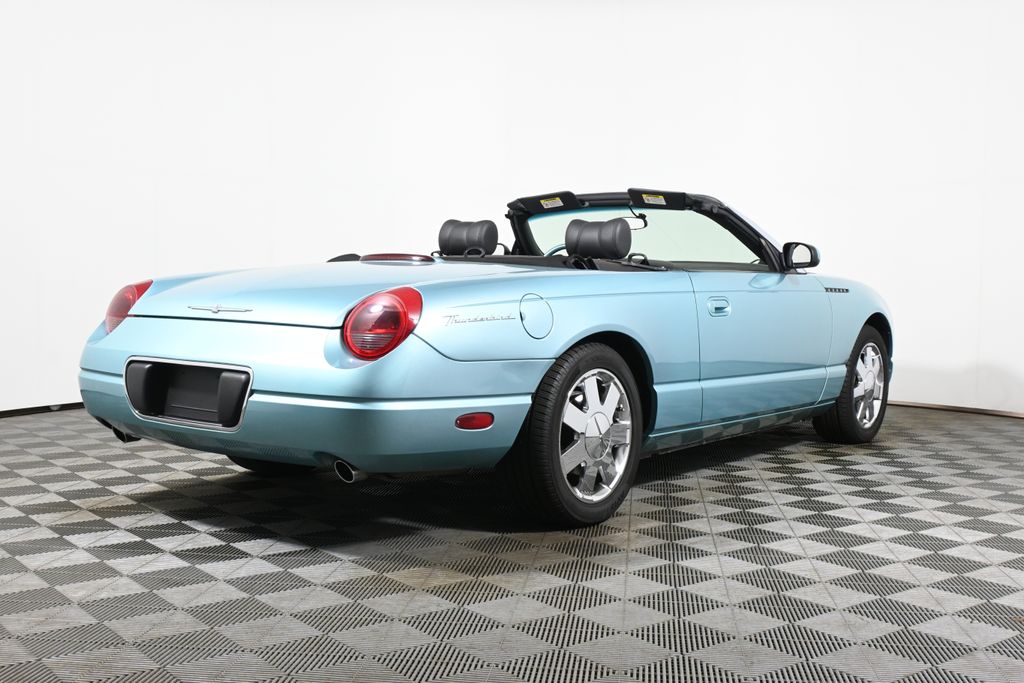 Thumbnail: 2002 Ford Thunderbird - 23