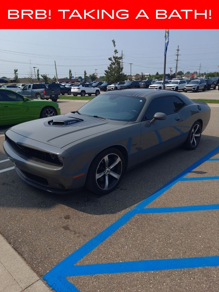 Destroyer Gray Clearcoat 2018 Dodge Challenger Coupe Rear-Wheel Drive 8-Speed Automatic