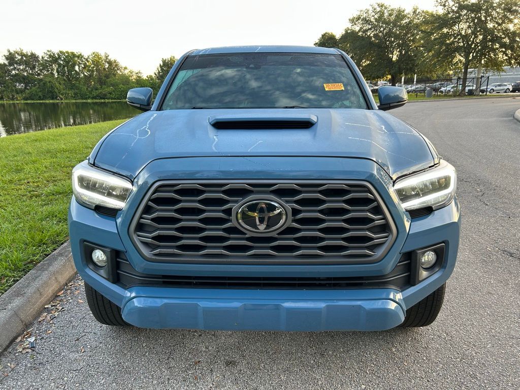 Thumbnail: 2019 Toyota Tacoma - 8