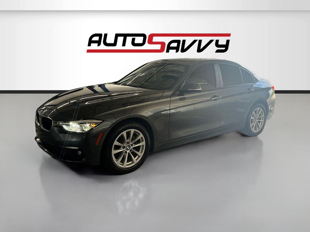 Used 2018 Gray BMW 320i image 3