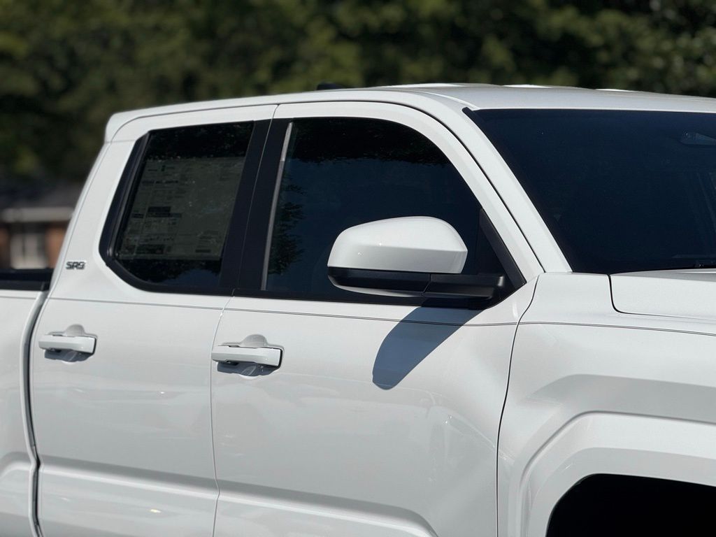 2025 Toyota Tacoma SR5 Double Cab photo 4
