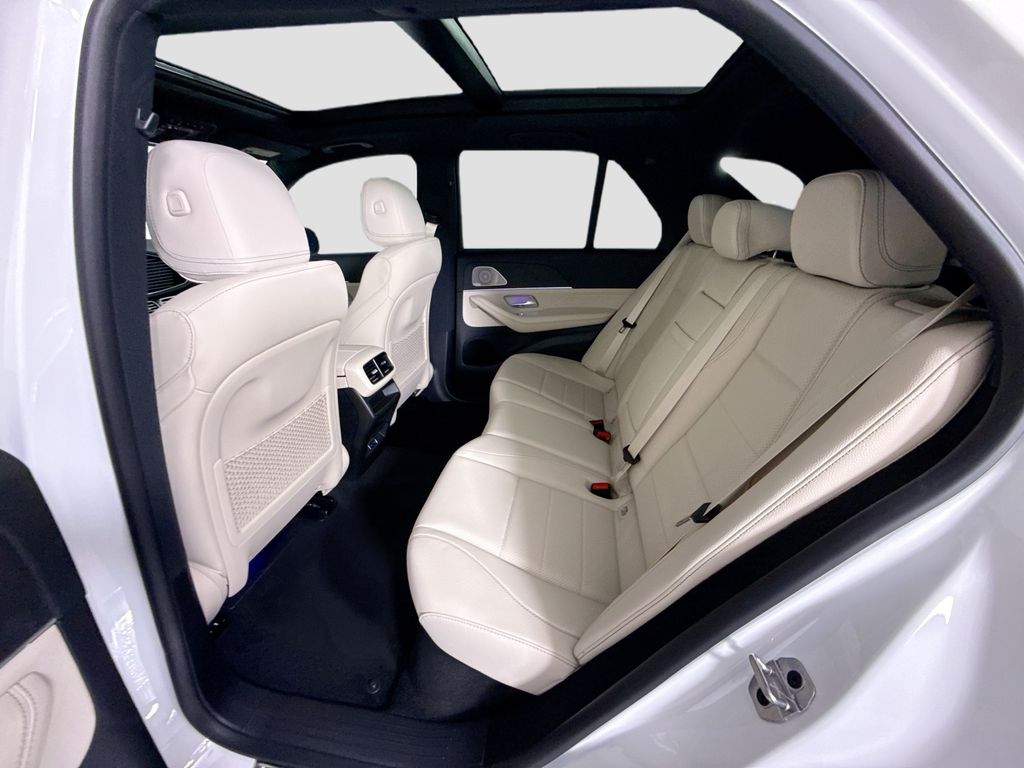 Thumbnail: 2026 Mercedes-Benz GLE - 23