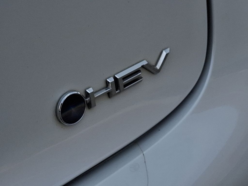 Thumbnail: 2023 Toyota Prius - 26