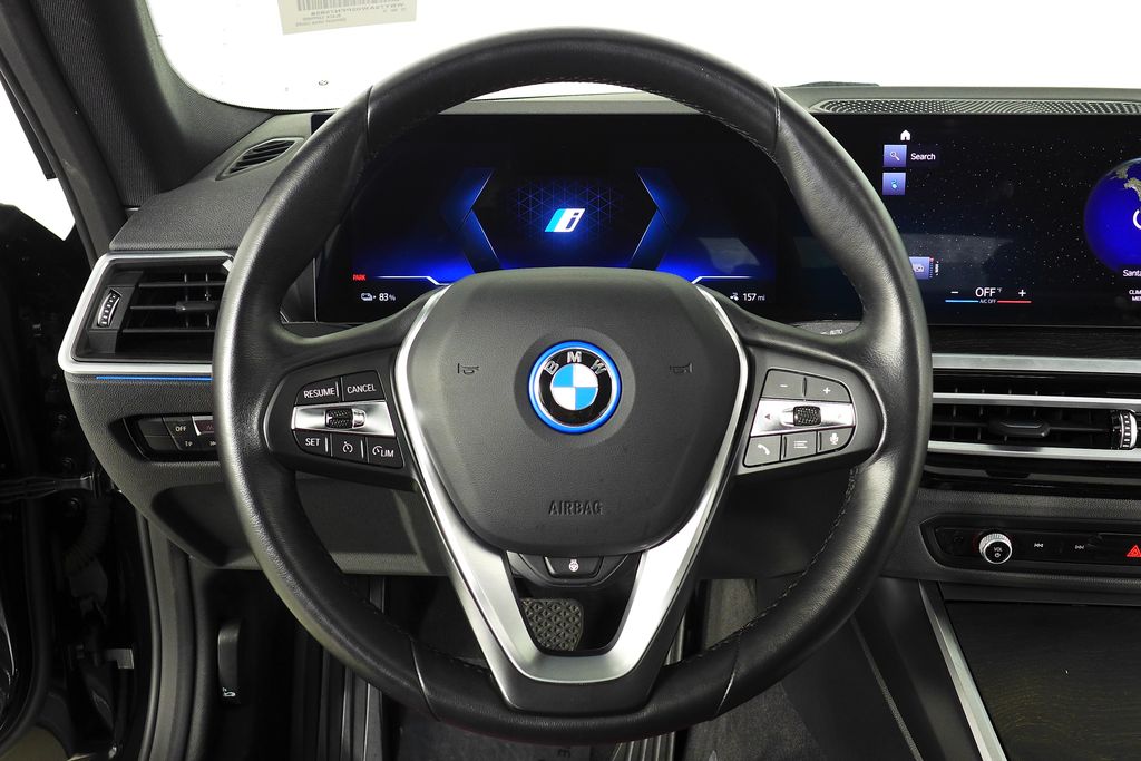 Thumbnail: 2023 BMW i4 - 27