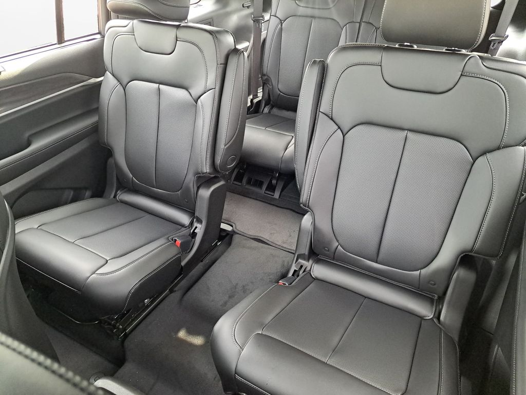 New Car 2025 Jeep Grand Cherokee L  Limited For Sale Under $50,000 In Austin, Texas