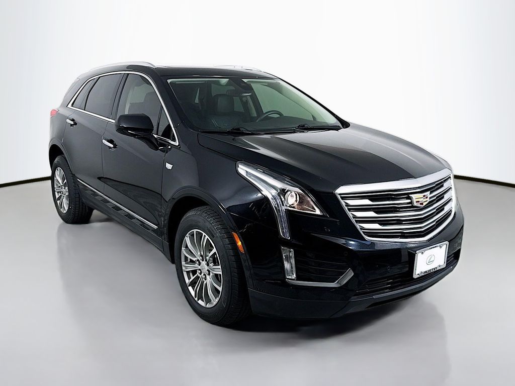 2017 Cadillac XT5 Luxury 3