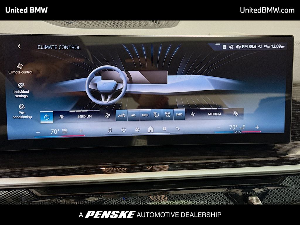 Thumbnail: 2026 BMW X5 - 11