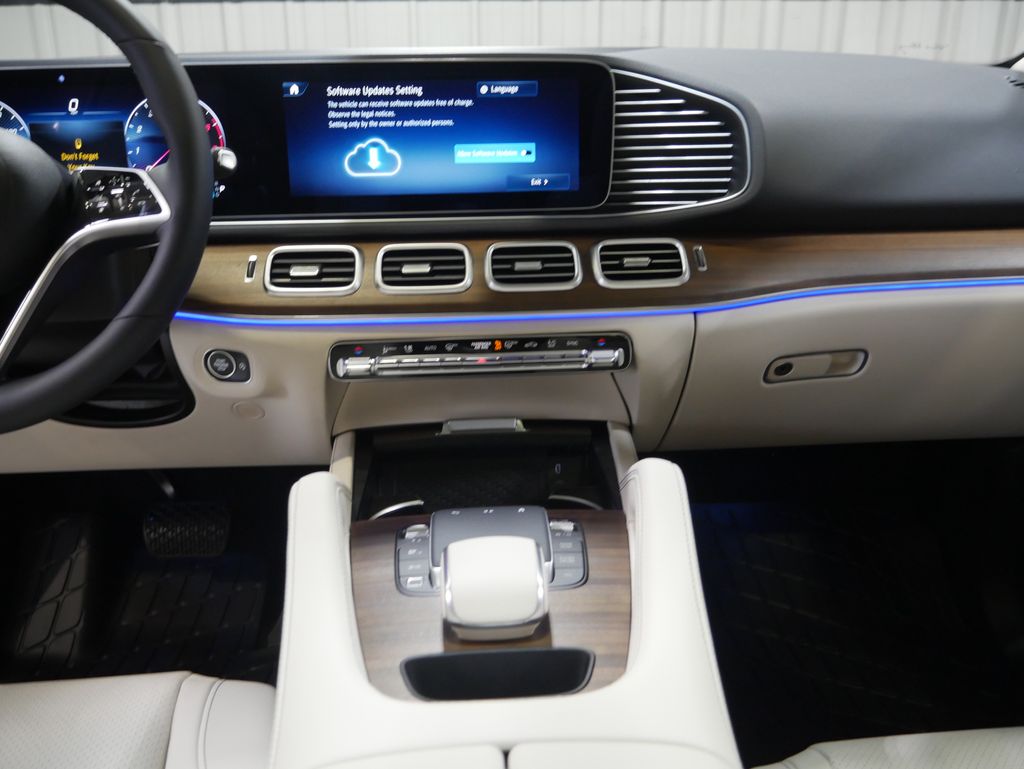 Thumbnail: 2026 Mercedes-Benz GLE - 24