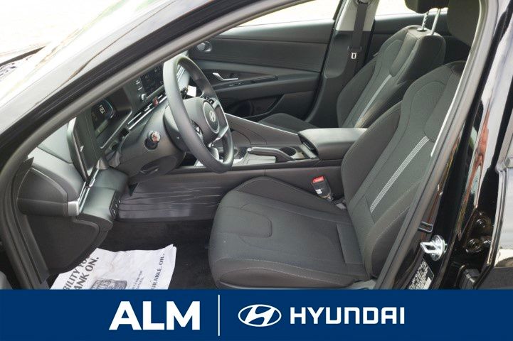 New 2026 Black Hyundai SE image 14