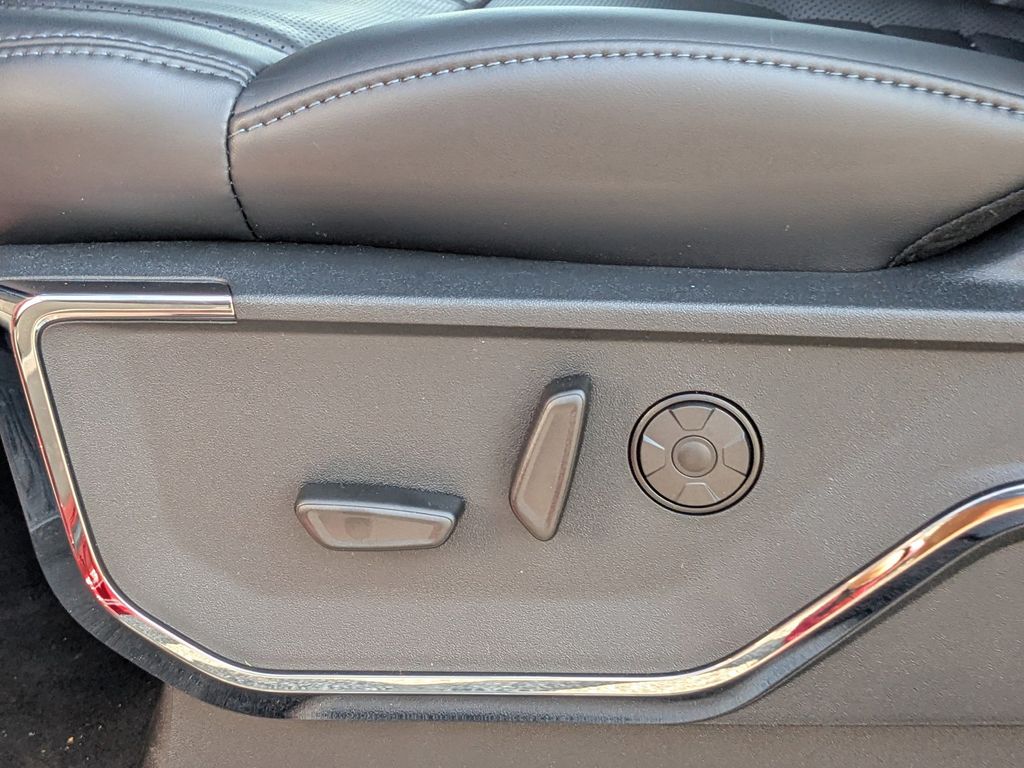 2026 Ford F-350 Super Duty Platinum