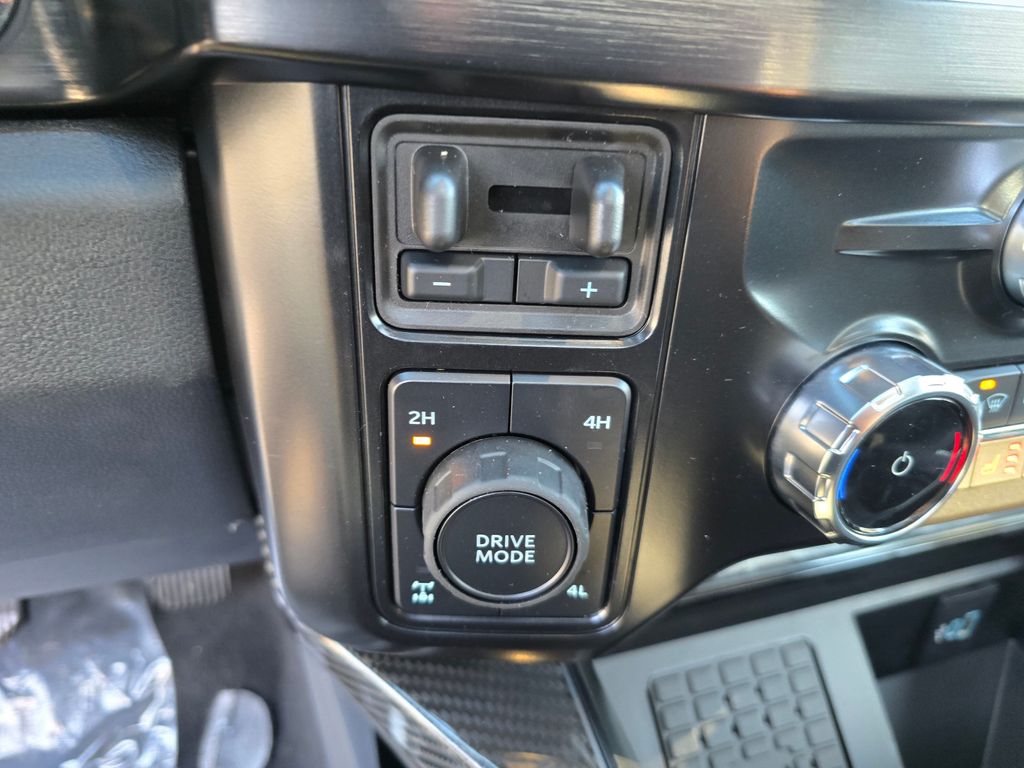 New 2026 Gray Ford Lariat image 28