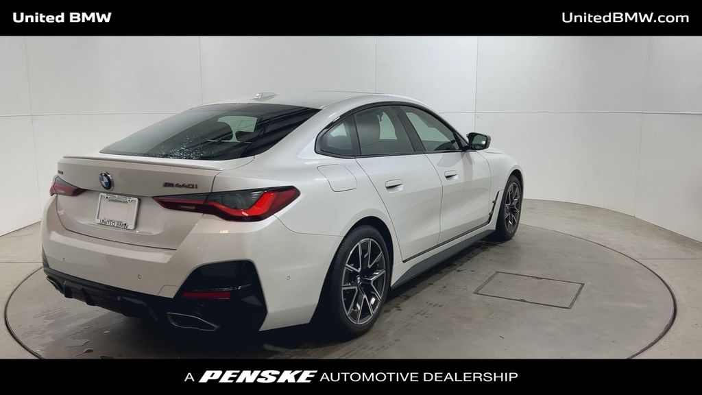 2024 BMW 4 Series M440i xDrive 8