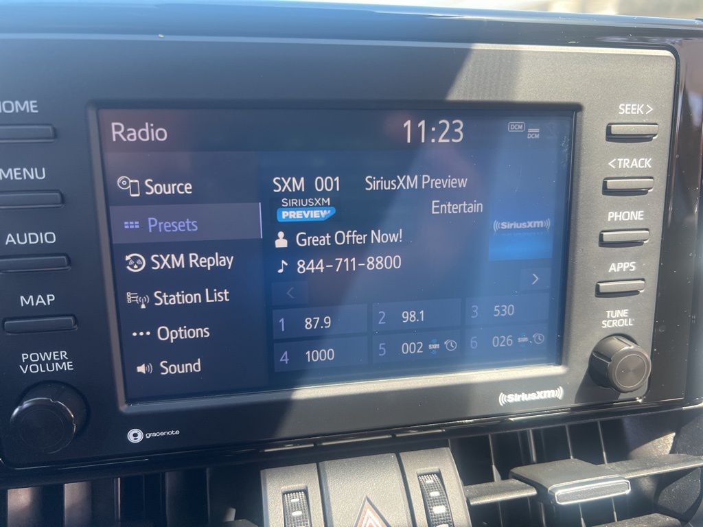 2022 Toyota RAV4 XLE Premium photo