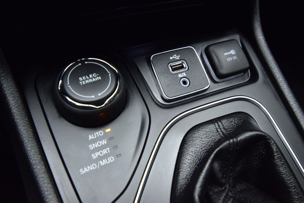 used 2019 Jeep Cherokee car, priced at $12,000