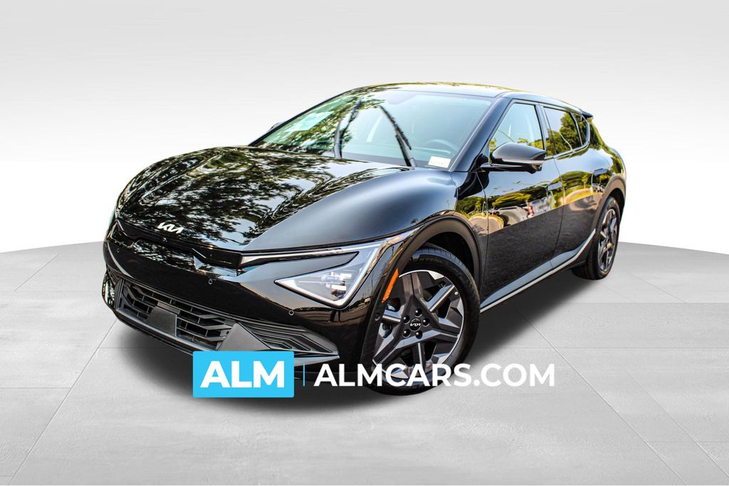 2025 Kia EV6 Light