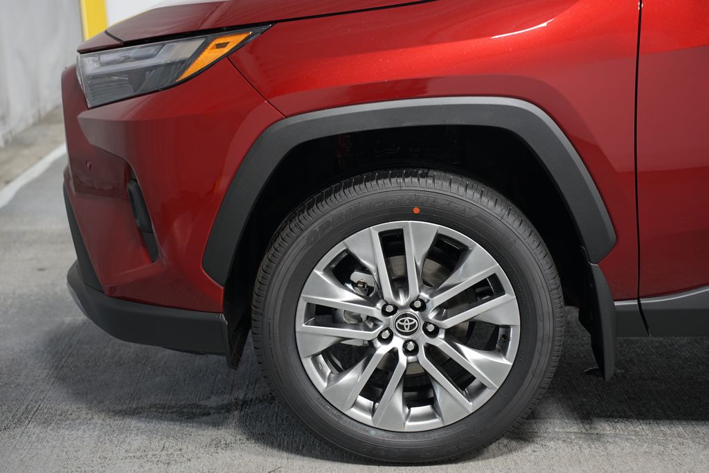 Thumbnail: 2025 Toyota RAV4 - 5