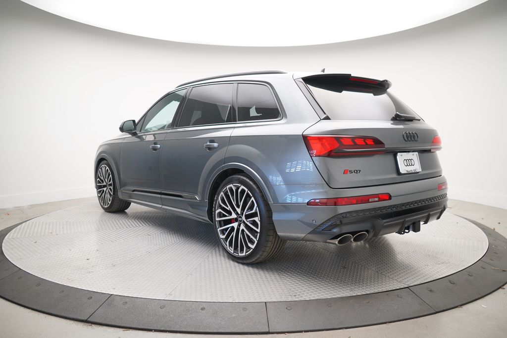 2025 Audi SQ7  4