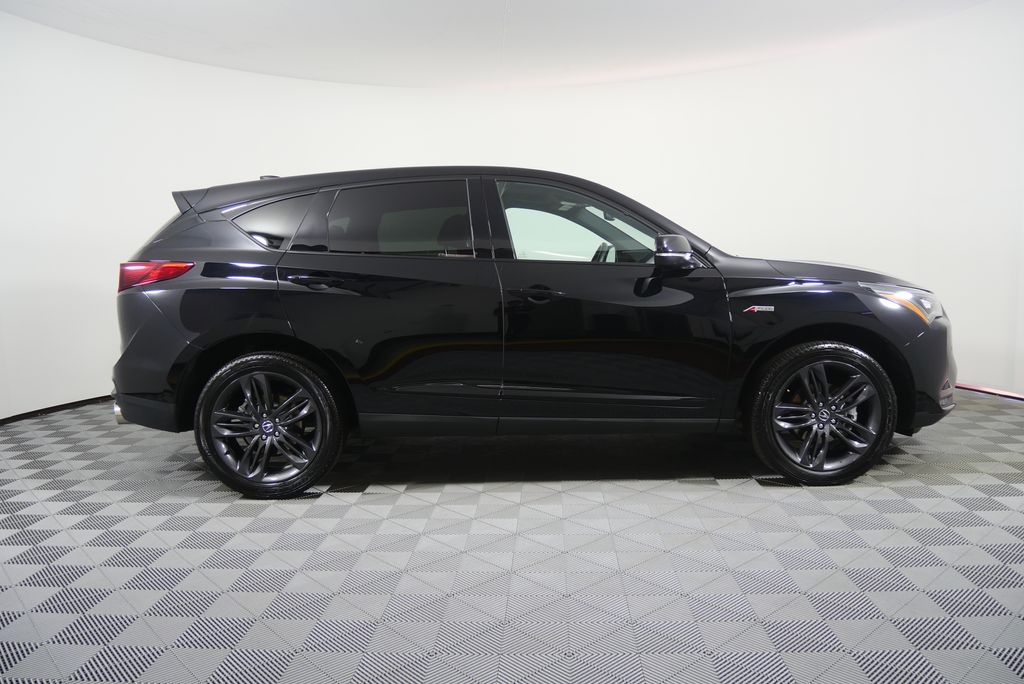 Thumbnail: 2023 Acura RDX - 2